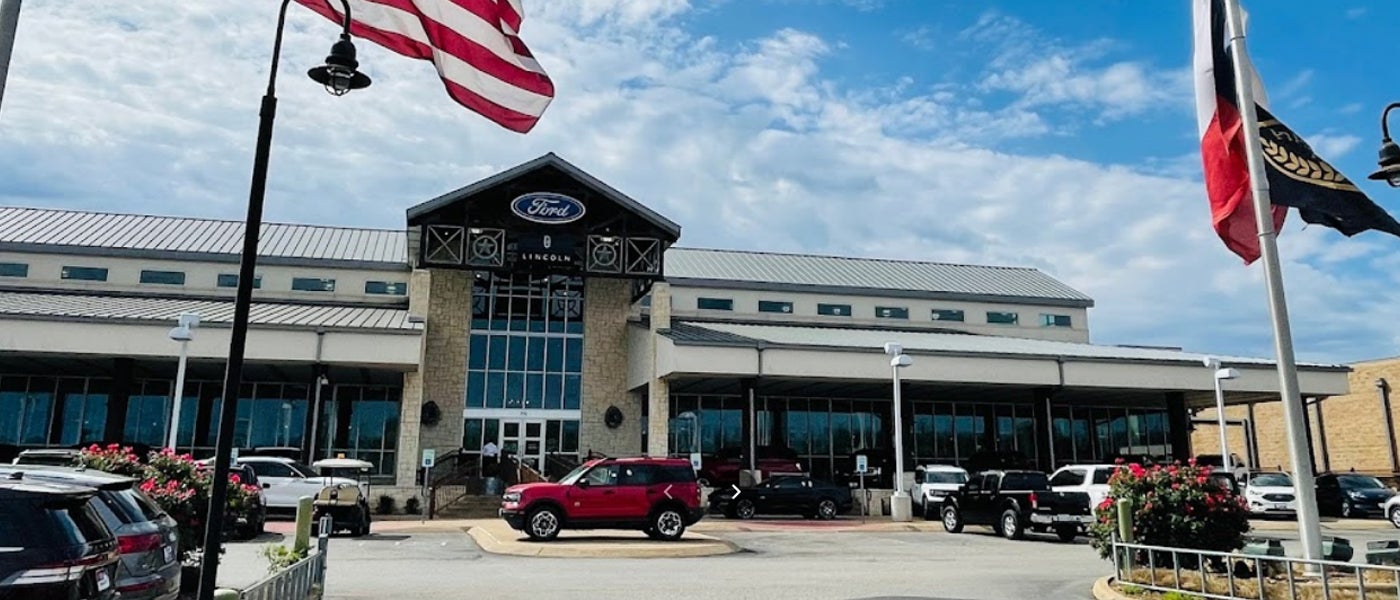 Ford Dealership in Seguin, Texas