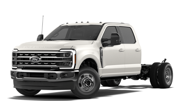 2027 Ford Chassis Cab F-350® LARIAT®