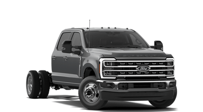 2027 Ford Chassis Cab F-350® LARIAT®