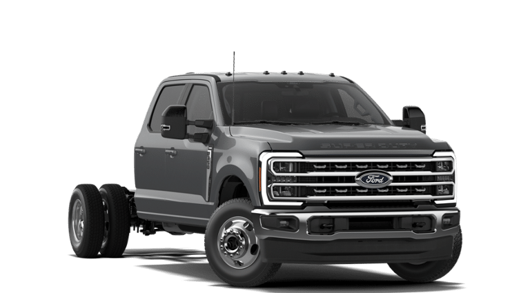 2027 Ford Chassis Cab F-350® LARIAT®