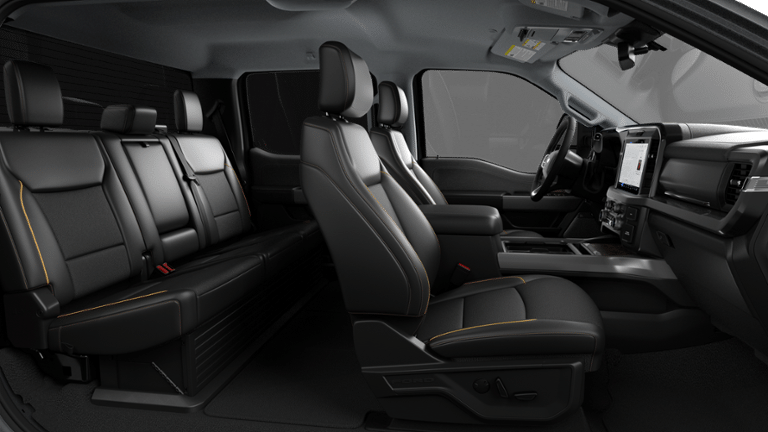 2027 Ford Chassis Cab F-350® LARIAT®