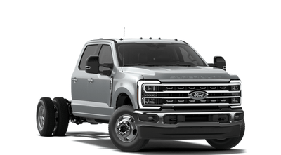 2027 Ford Chassis Cab F-350® LARIAT®