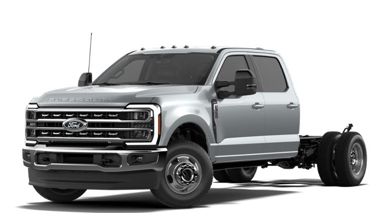 2027 Ford Chassis Cab F-350® LARIAT®