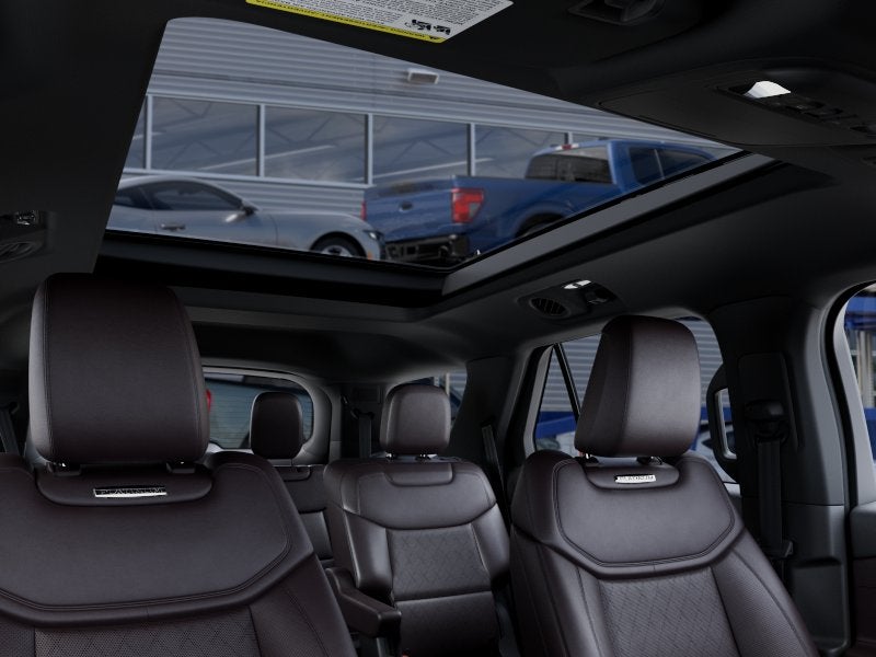 2027 Ford Explorer 4-Door 4DR RWD PLTNM