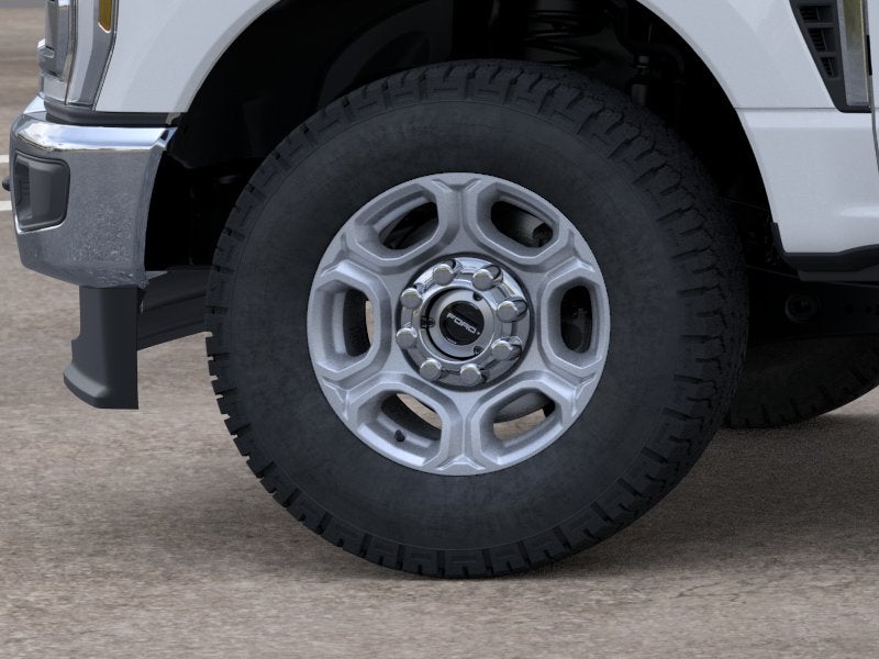 2026 Ford Super Duty F-350® XLT