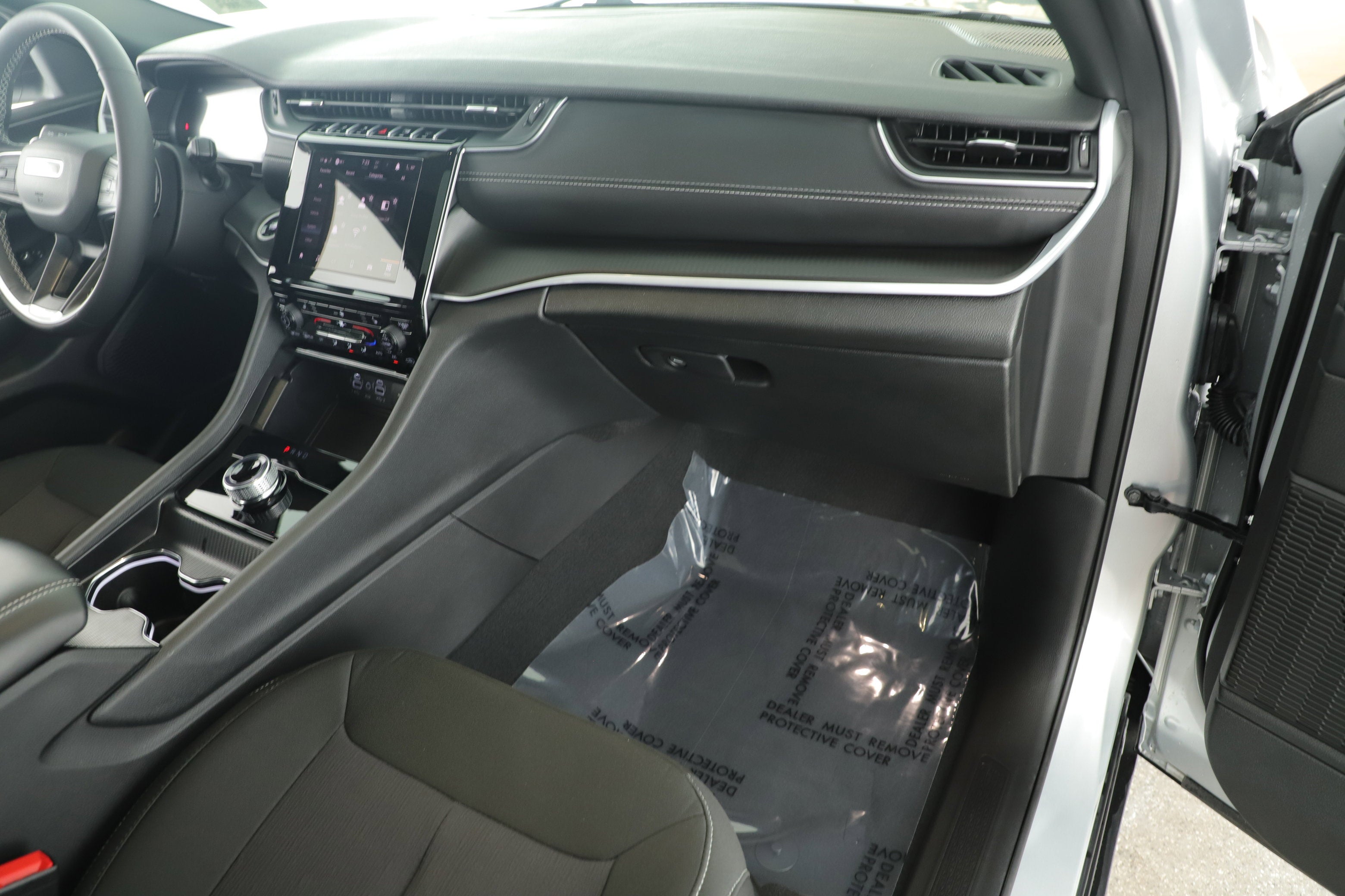 2025 Jeep Grand Cherokee L Laredo X