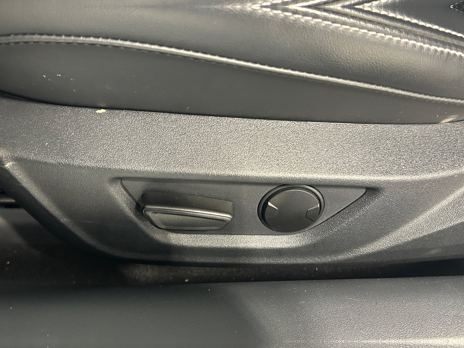 2024 Ford Mustang Premium