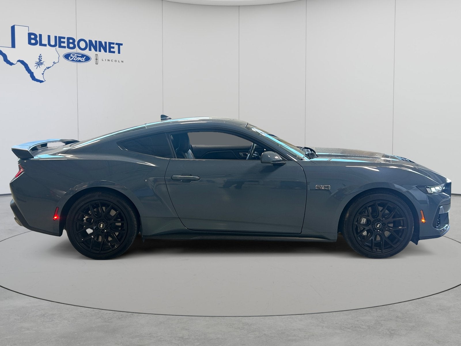 2024 Ford Mustang Premium