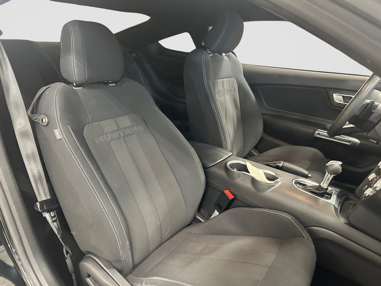 2019 Ford Mustang I4