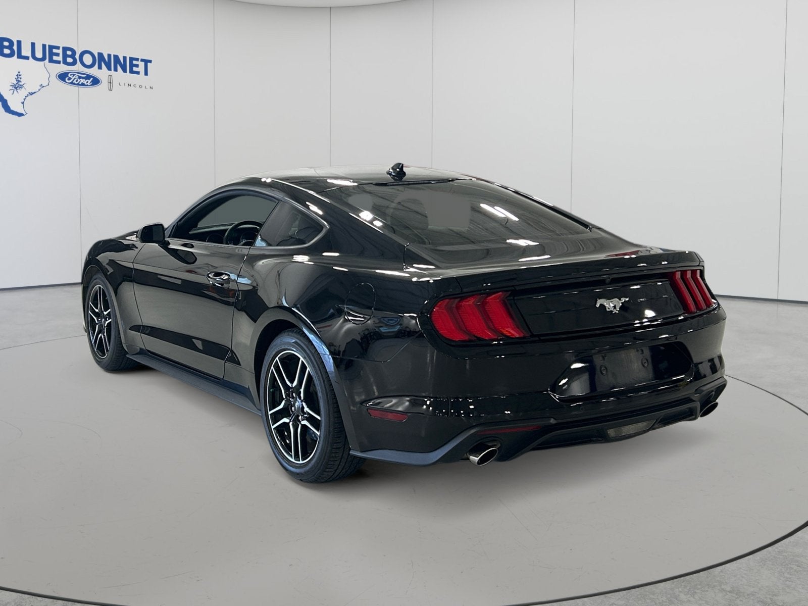 2022 Ford Mustang I4CP