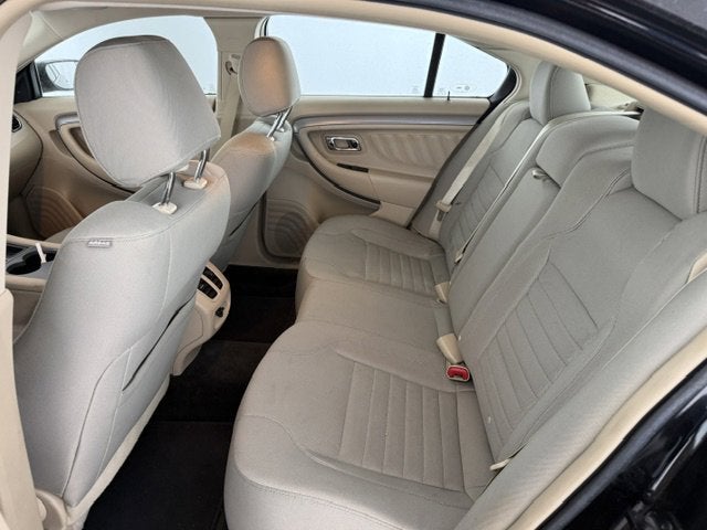 2016 Ford Taurus SE
