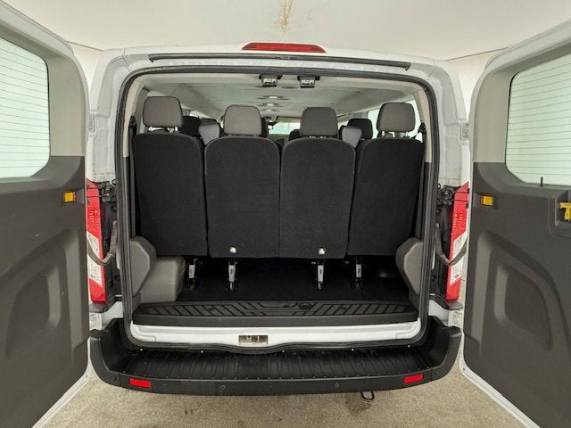 2023 Ford Transit Passenger Wagon XLT