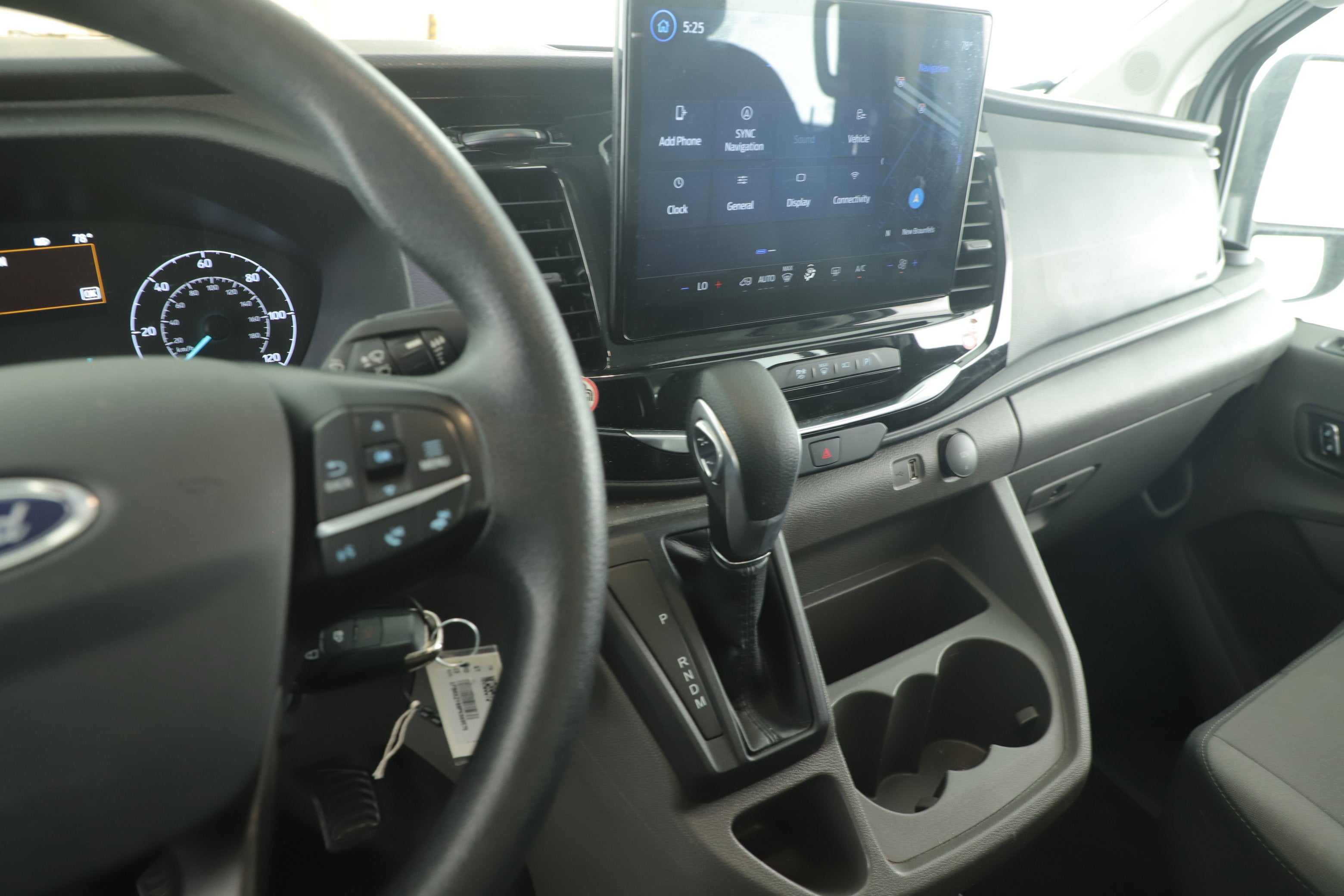 2023 Ford Transit Passenger Wagon XLT