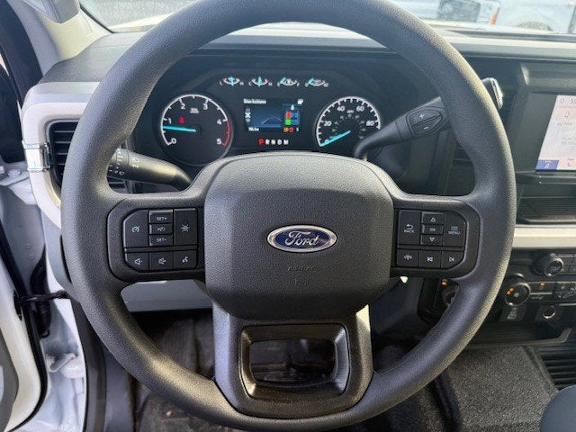 2026 Ford Super Duty F-450 DRW FLATBED XL