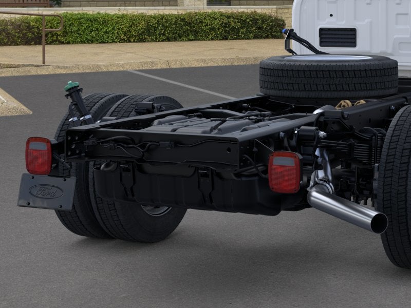 2026 Ford Super Duty F-450 DRW FLATBED XL