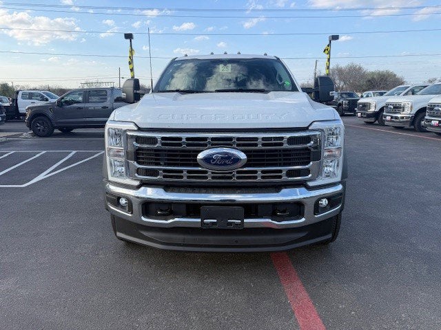 2026 Ford Super Duty F-450 DRW FLATBED XL