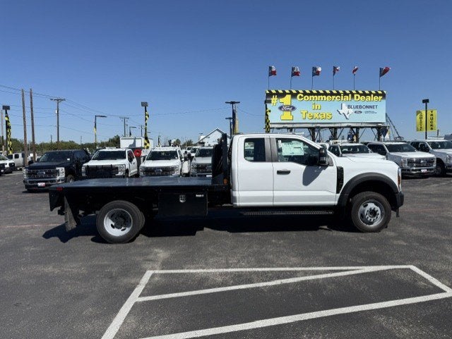 2027 Ford Super Duty F-450 DRW FLATBED XL