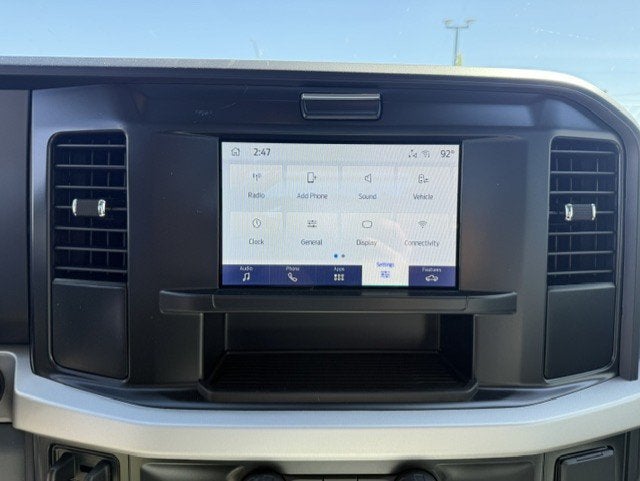2027 Ford Super Duty F-450 DRW FLATBED XL