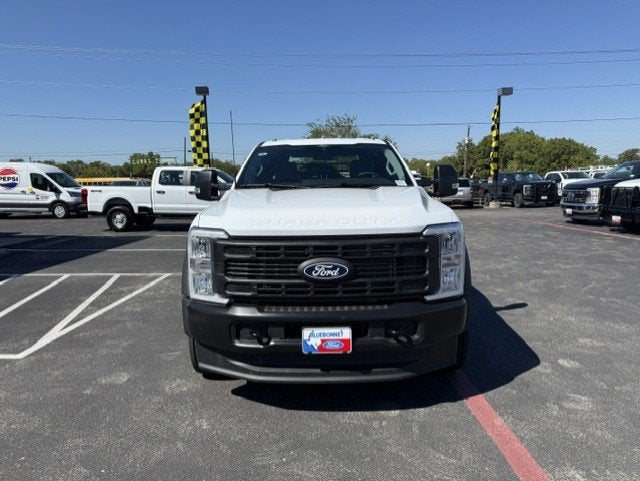 2027 Ford Super Duty F-450 DRW FLATBED XL