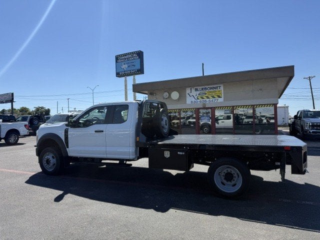 2027 Ford Super Duty F-450 DRW FLATBED XL