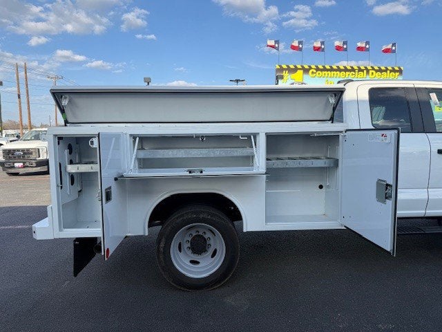 2026 Ford Super Duty F-450 DRW Service Body XL