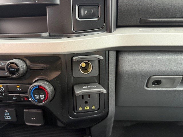 2026 Ford Super Duty F-550 DRW XLT