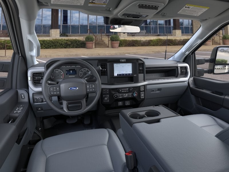 2025 Ford Super Duty F-550 DRW XL