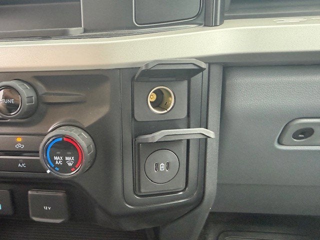 2026 Ford Super Duty F-550 DRW Crane XL