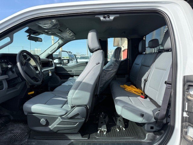 2026 Ford Super Duty F-550 DRW Dump Truck XL