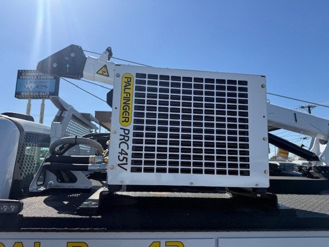 2026 Ford Super Duty F-550 DRW Crane XL