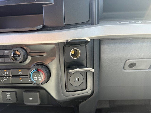 2026 Ford Super Duty F-550 DRW Crane XL