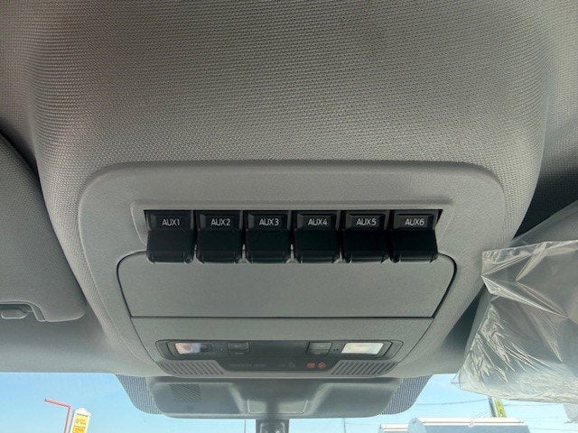 2026 Ford Super Duty F-550 DRW Crane XL