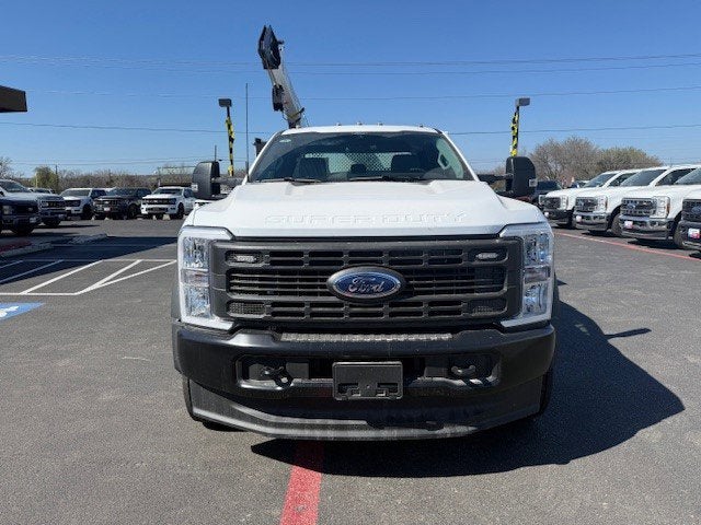 2026 Ford Super Duty F-550 DRW Crane XL