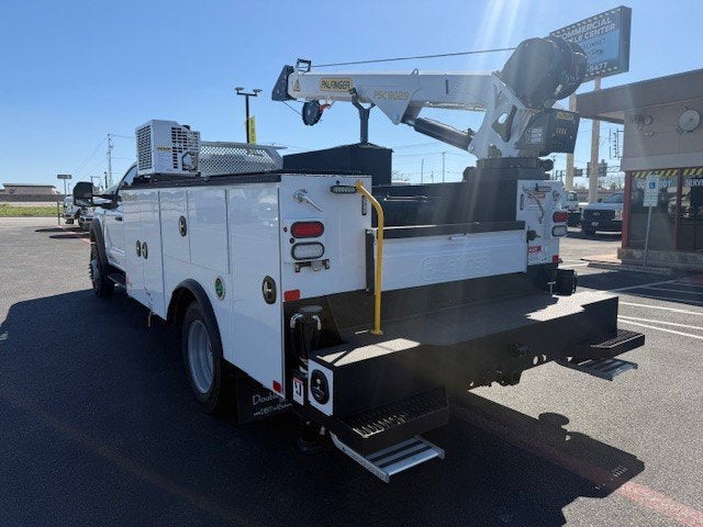 2026 Ford Super Duty F-550 DRW Crane XL