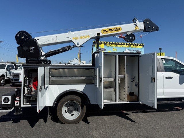 2026 Ford Super Duty F-550 DRW Crane XL