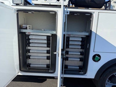 2026 Ford Super Duty F-550 DRW Crane XL