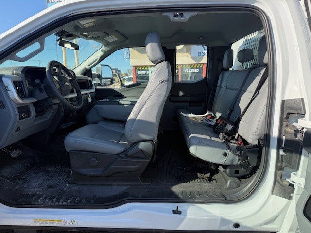 2026 Ford Super Duty F-550 DRW Crane XL