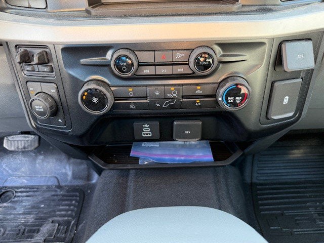 2026 Ford Super Duty F-550 DRW Crane XL