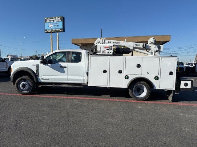 2026 Ford Super Duty F-550 DRW Crane XL