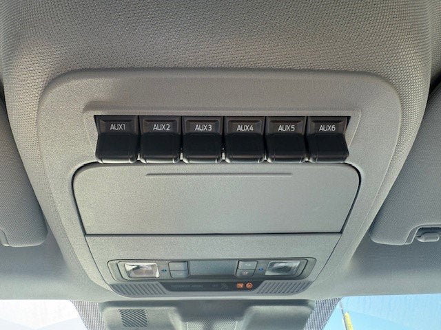 2026 Ford Super Duty F-550 DRW Crane XL