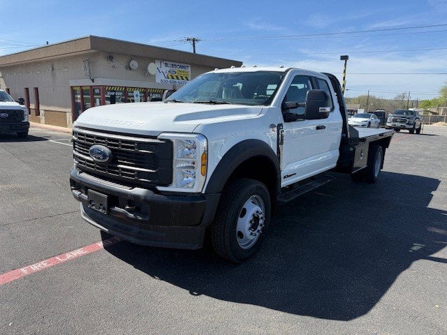 2026 Ford Super Duty F-550 DRW Flatbed XL
