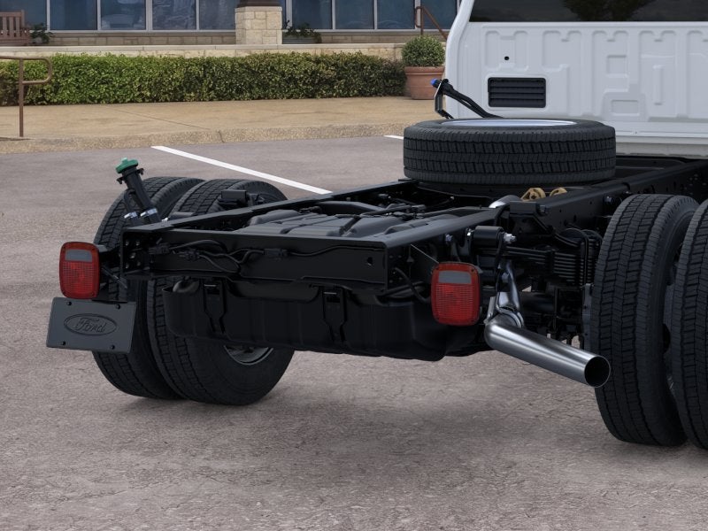 2026 Ford Super Duty F-550 DRW Flatbed XL