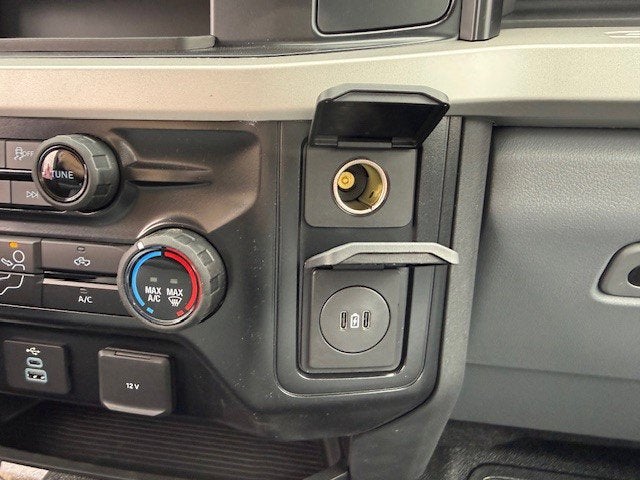 2026 Ford Super Duty F-250 SRW Service Body XL