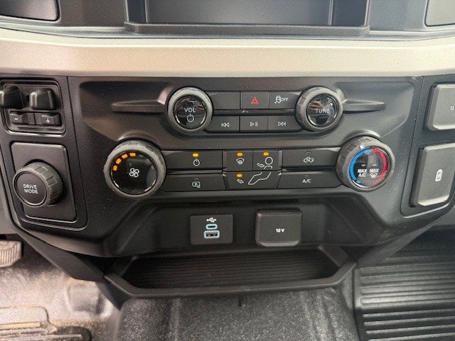 2026 Ford Super Duty F-250 SRW Service Body XL