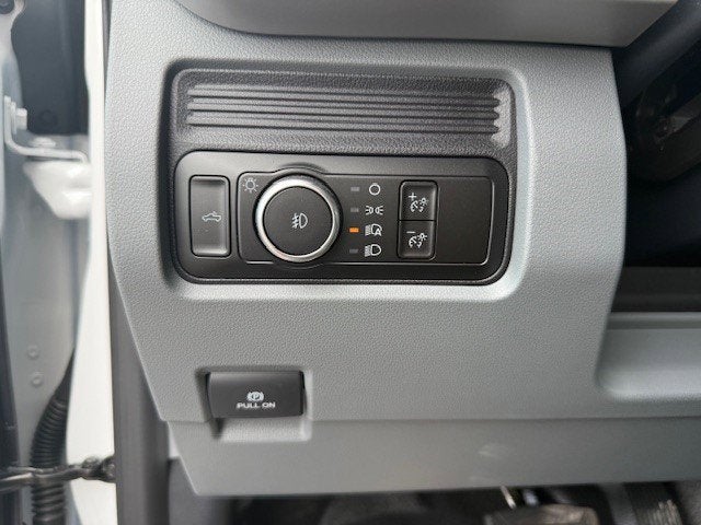 2026 Ford Super Duty F-250 SRW Service Body XL