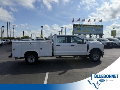 2027 Ford Super Duty F-250 SRW Service Body XL