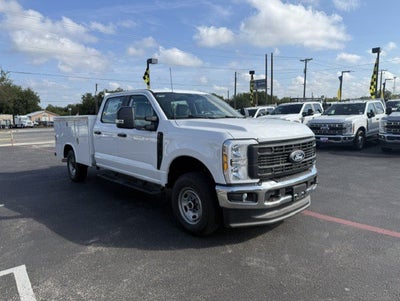 2027 Ford Super Duty F-250 SRW Service Body XL