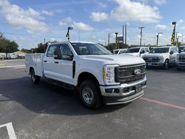 2027 Ford Super Duty F-250 SRW Service Body XL
