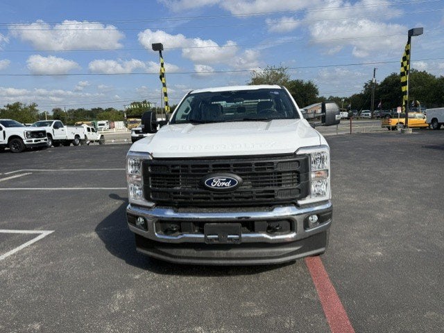 2027 Ford Super Duty F-250 SRW Service Body XL