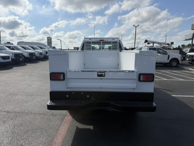 2027 Ford Super Duty F-250 SRW Service Body XL